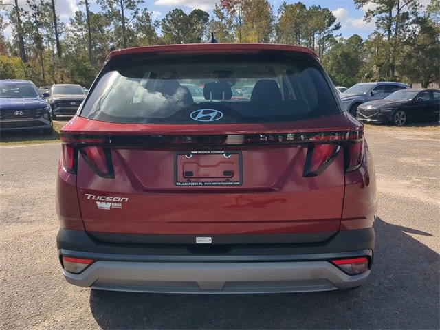 New 2025 Hyundai Tucson SE image 6