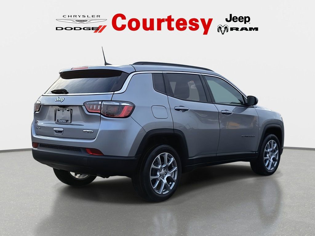 Certified 2022 Jeep Compass Latitude image 5