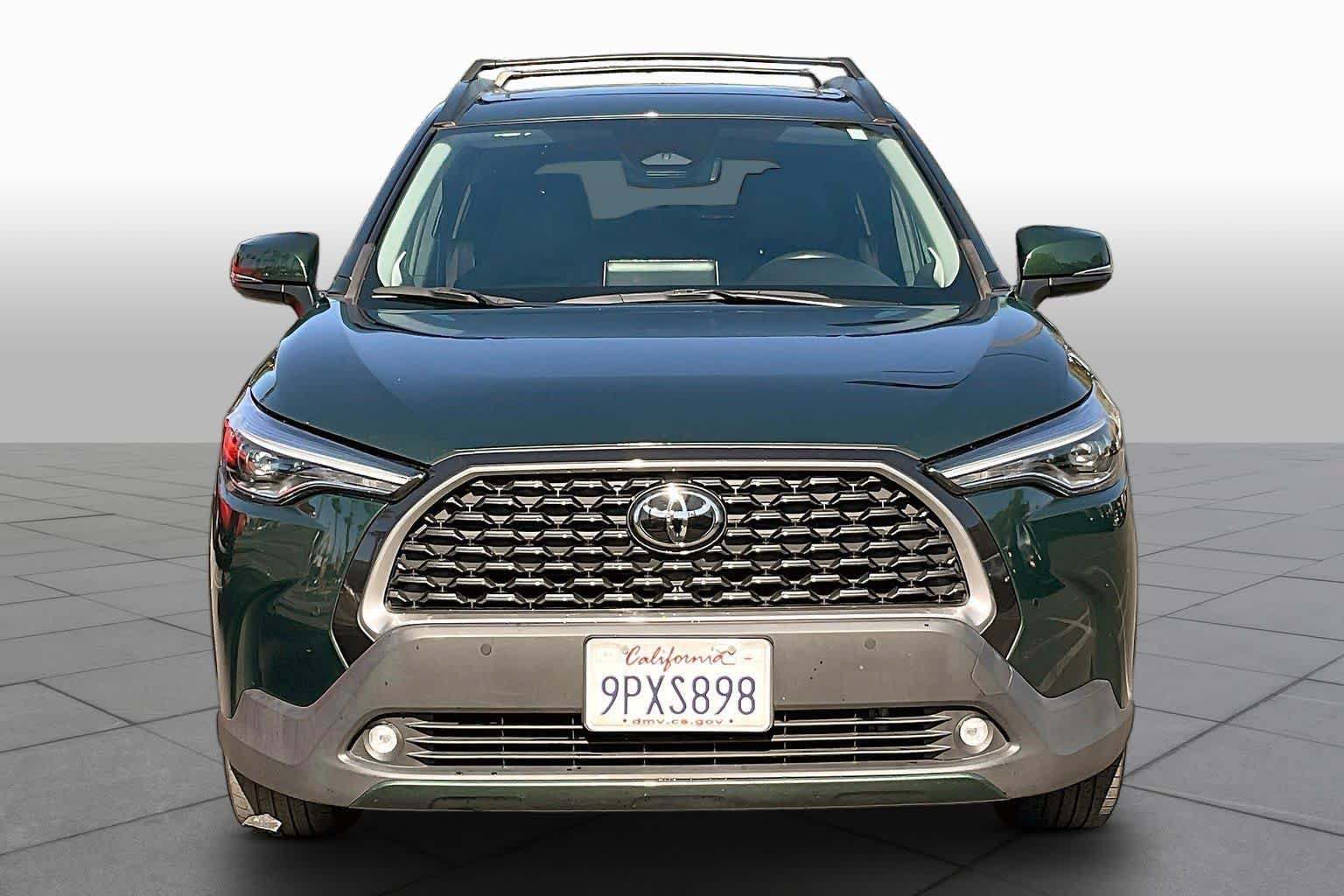 Certified 2024 Toyota Corolla Cross XLE w/ Convenience Package FWD image 3