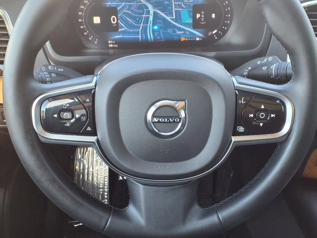 Used 2023 Volvo XC90 B6 Plus w/ Protection Package Premier AWD/4WD image 14