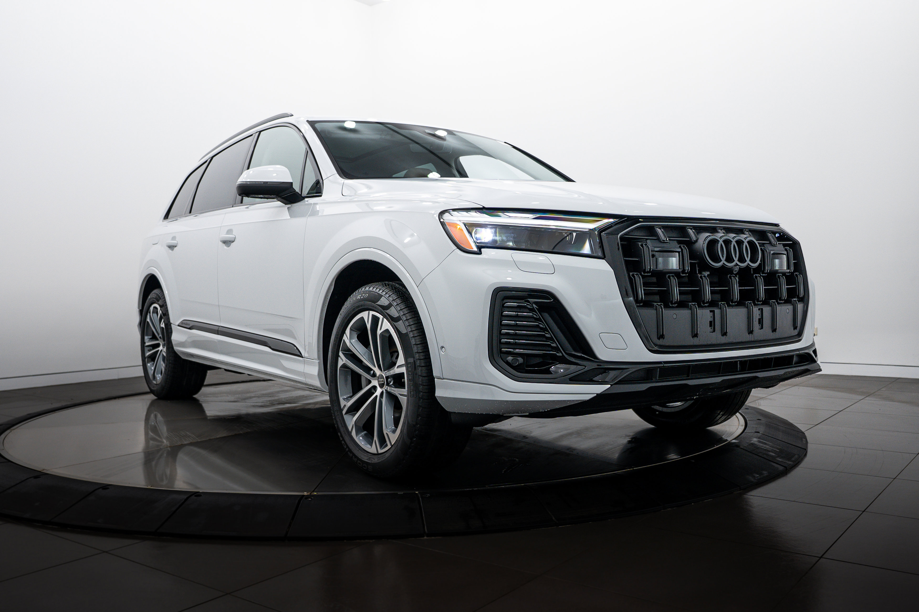 New 2026 Audi Q7 2.0T Premium AWD/4WD image 1