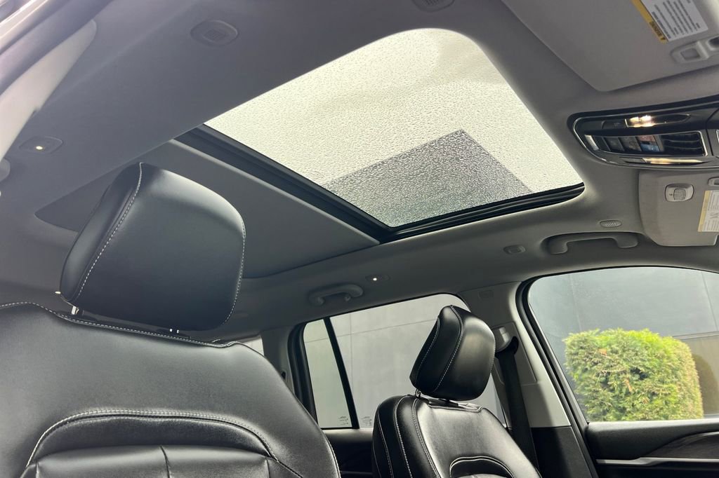 Used 2024 Jeep Grand Cherokee Limited 4xe image 17