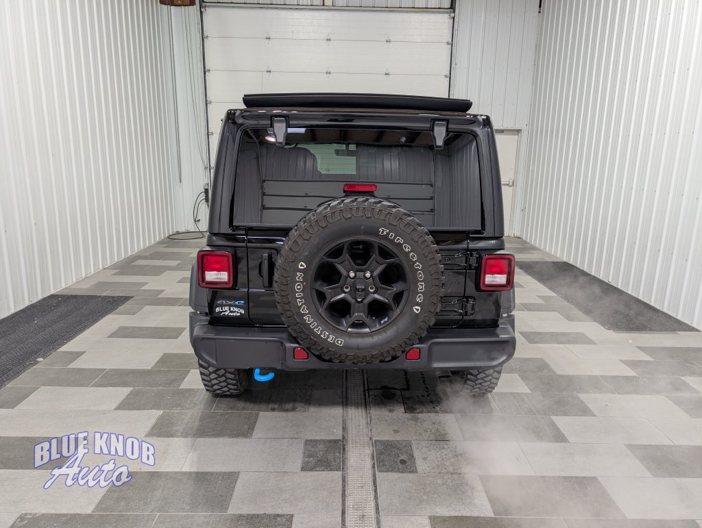 Used 2023 Jeep Wrangler Unlimited w/ Sun & Screen Package AWD/4WD image 3