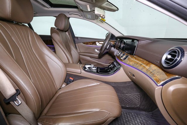 Used 2017 Mercedes-Benz E 300 4MATIC image 17