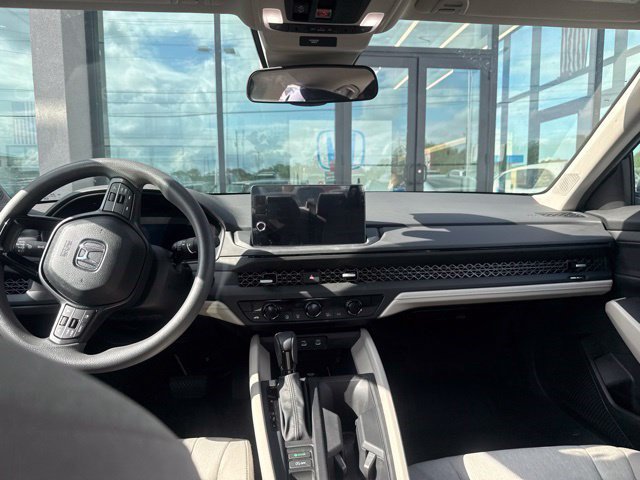 Used 2026 Honda Accord SE image 12