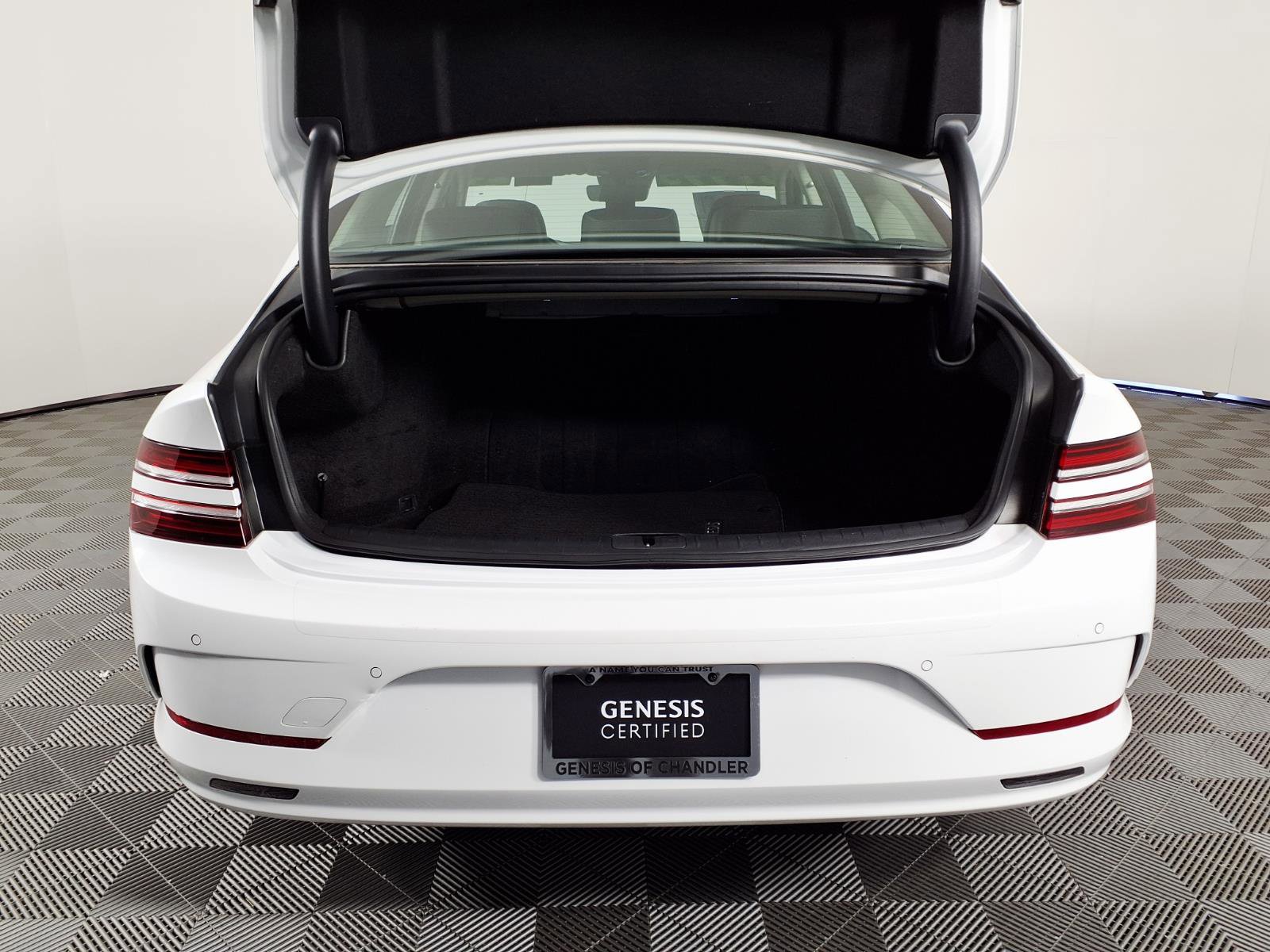 Certified 2024 Genesis G80 AWD/4WD image 8