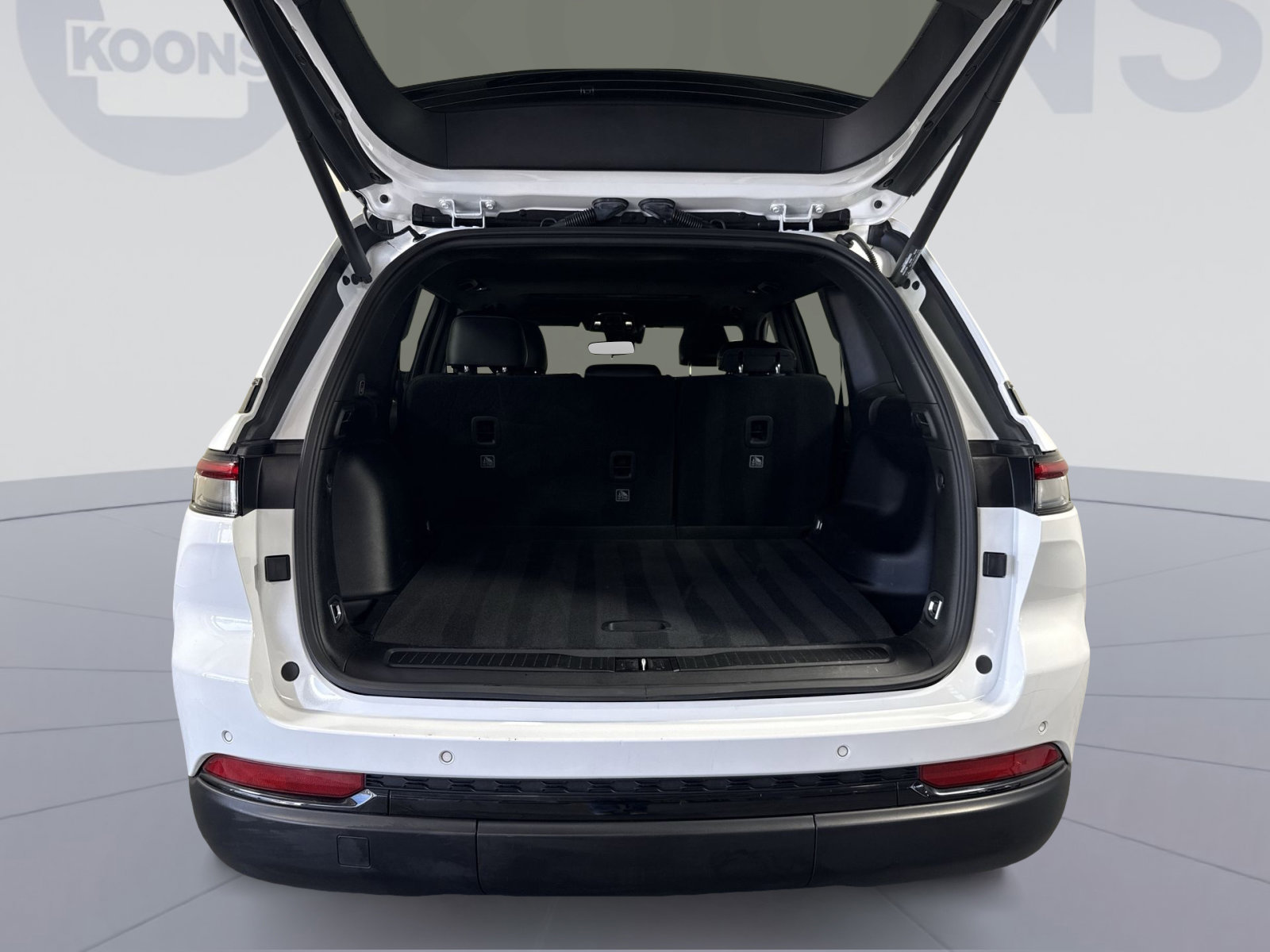 Used 2023 Jeep Grand Cherokee Altitude image 26