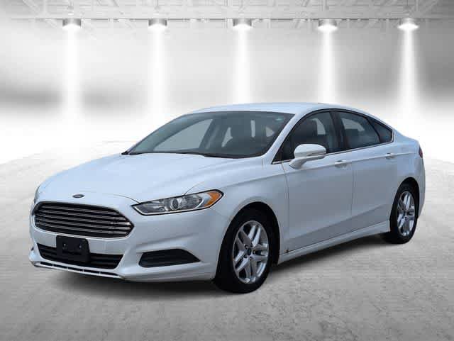 Used 2015 Ford Fusion SE FWD image 4