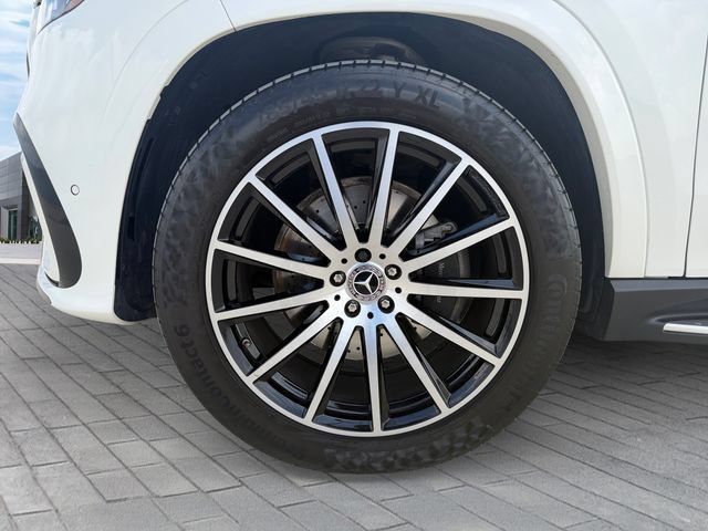 Used 2024 Mercedes-Benz GLS 580 4MATIC w/ Warmth & Comfort Package image 9