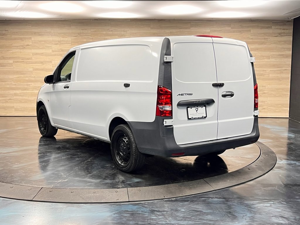 Used 2022 Mercedes-Benz Metris image 10