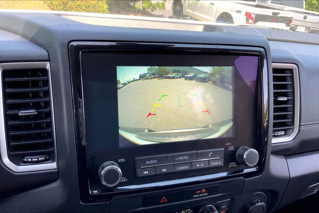 Used 2022 Nissan Frontier SV RWD image 11