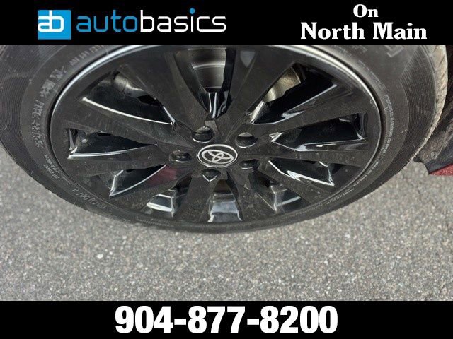 Used 2020 Toyota Camry LE image 33