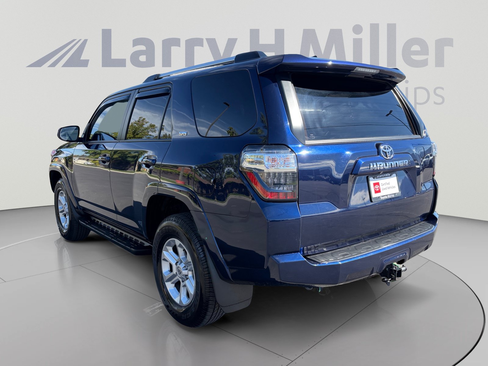 Certified 2023 Toyota 4Runner SR5 AWD/4WD image 3