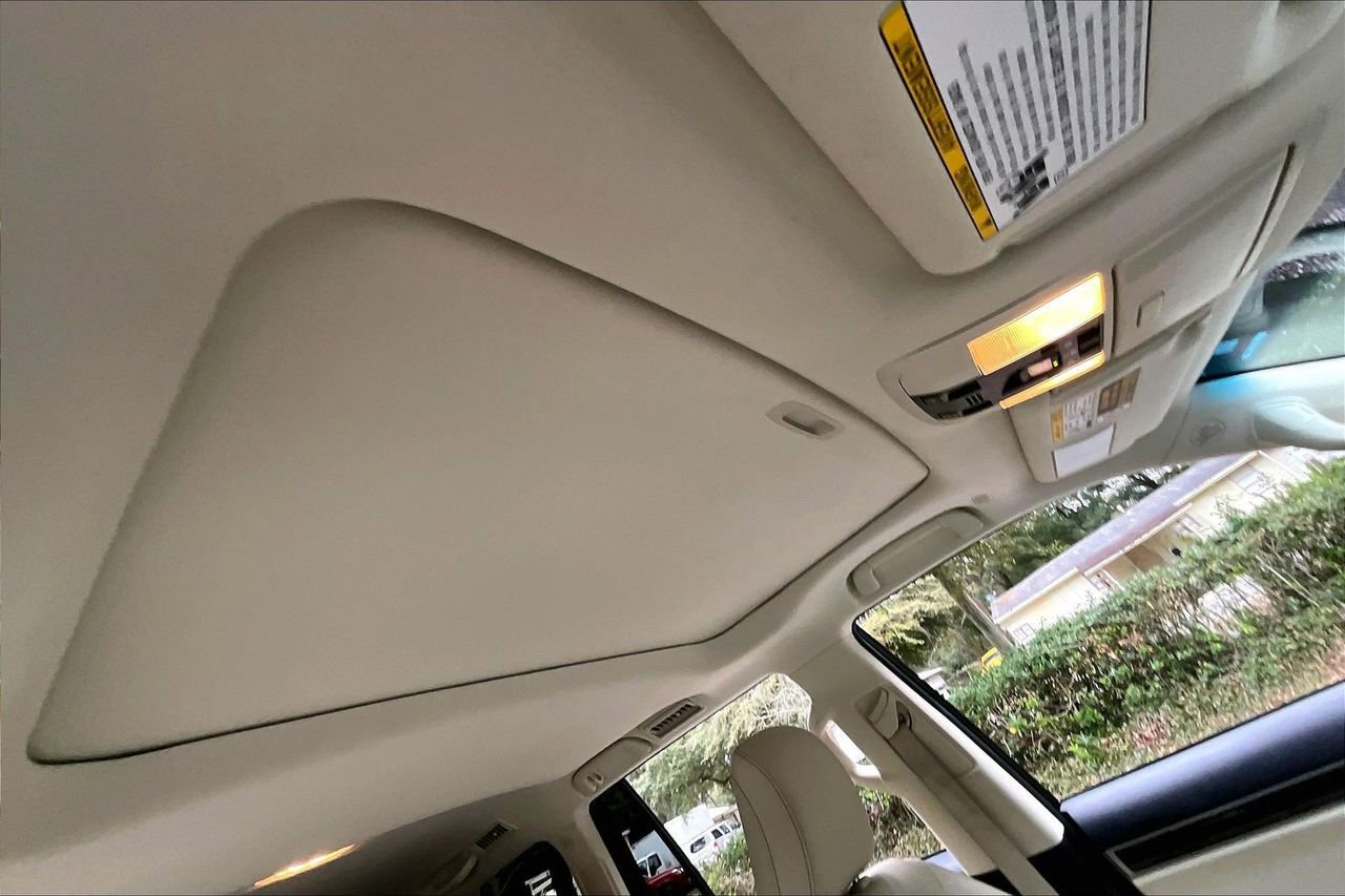 Used 2023 Lexus GX 460 Luxury w/ Sport Design Package image 24