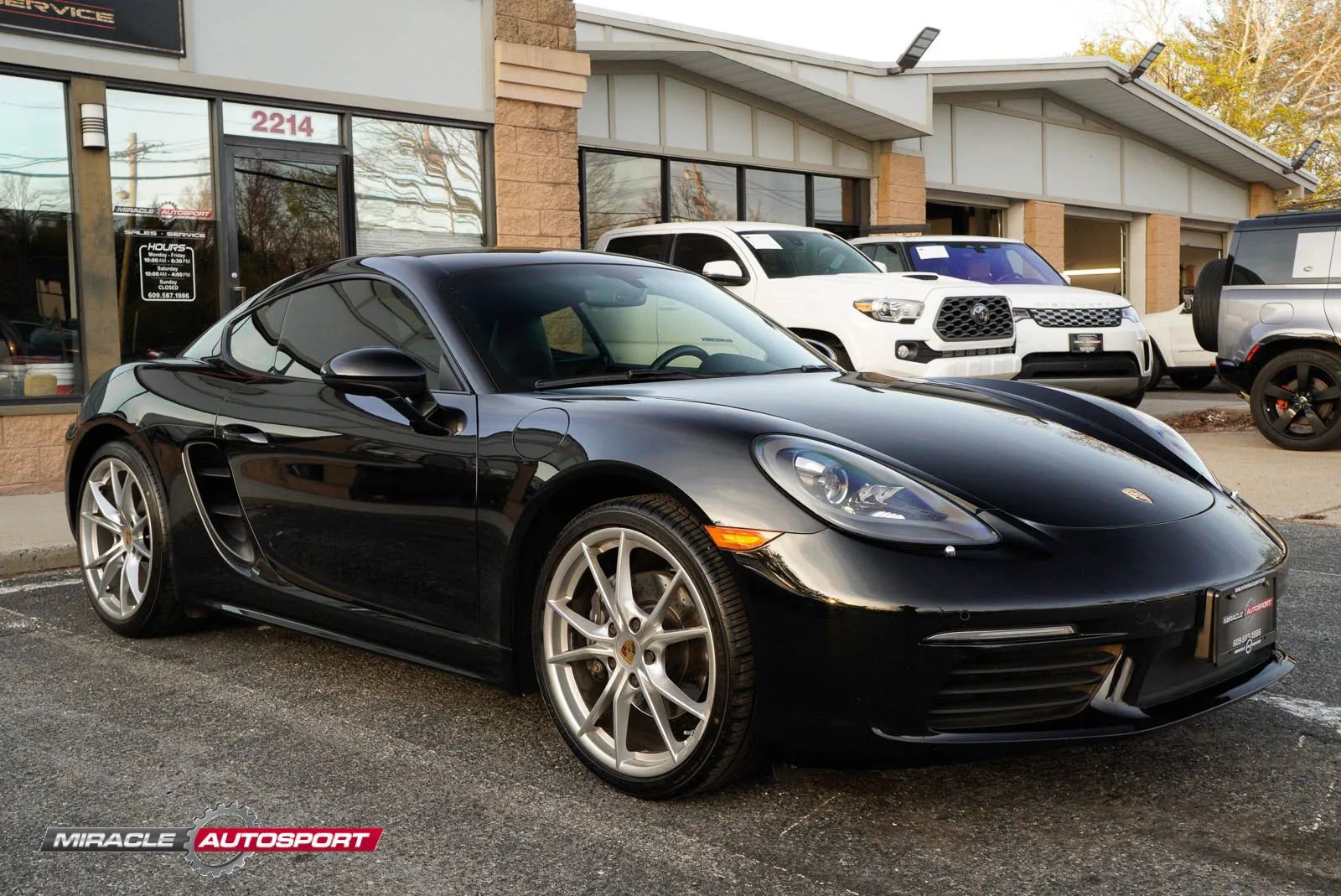 Used 2018 Porsche 718 Cayman image 9