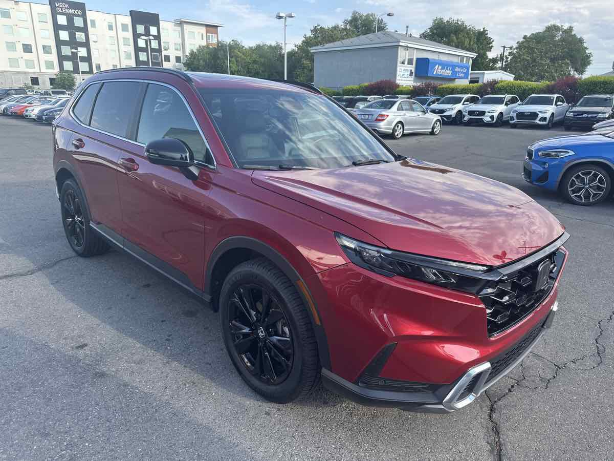 Used 2023 Honda CR-V Sport Touring image 4