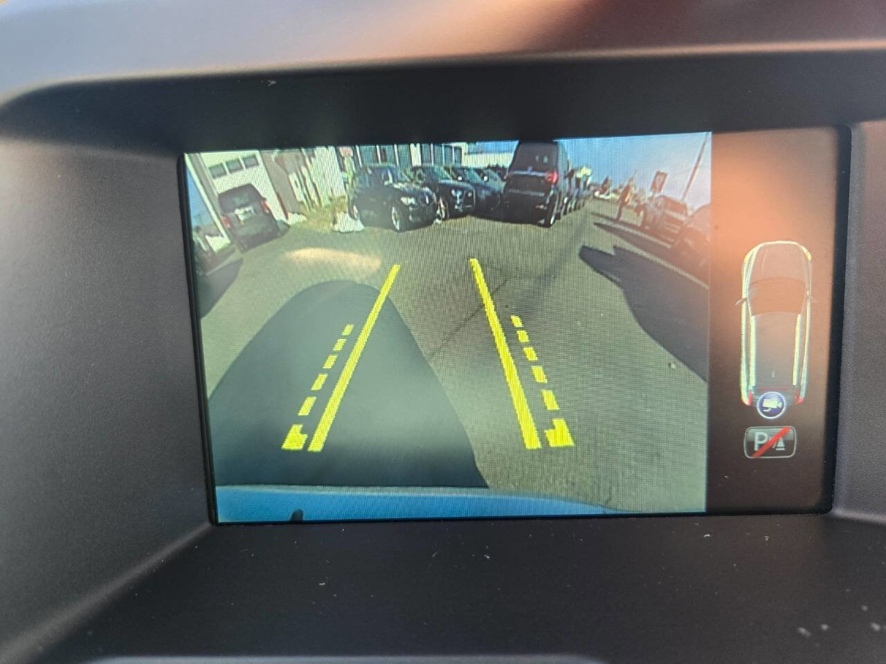 Used 2015 Volvo XC60 T6 AWD/4WD image 22