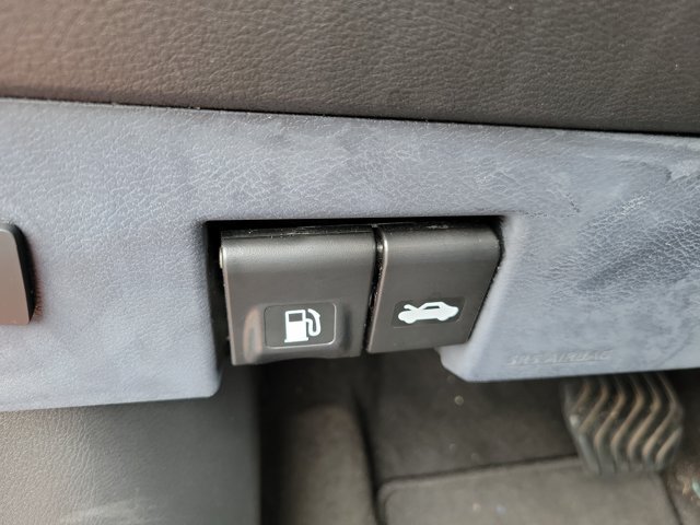 Certified 2022 Nissan Kicks SV w/ Interior Electronics Package FWD image 27