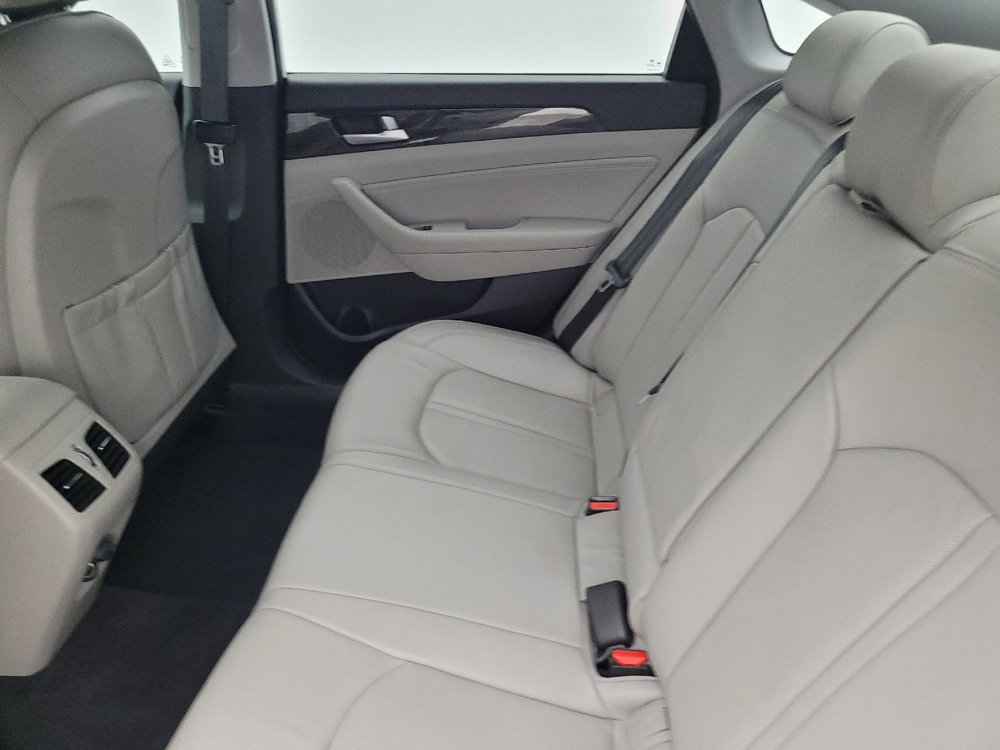 Used 2017 Hyundai Sonata Limited image 18