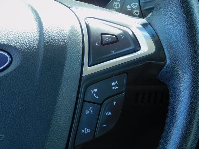 Used 2024 Ford Edge SEL image 16