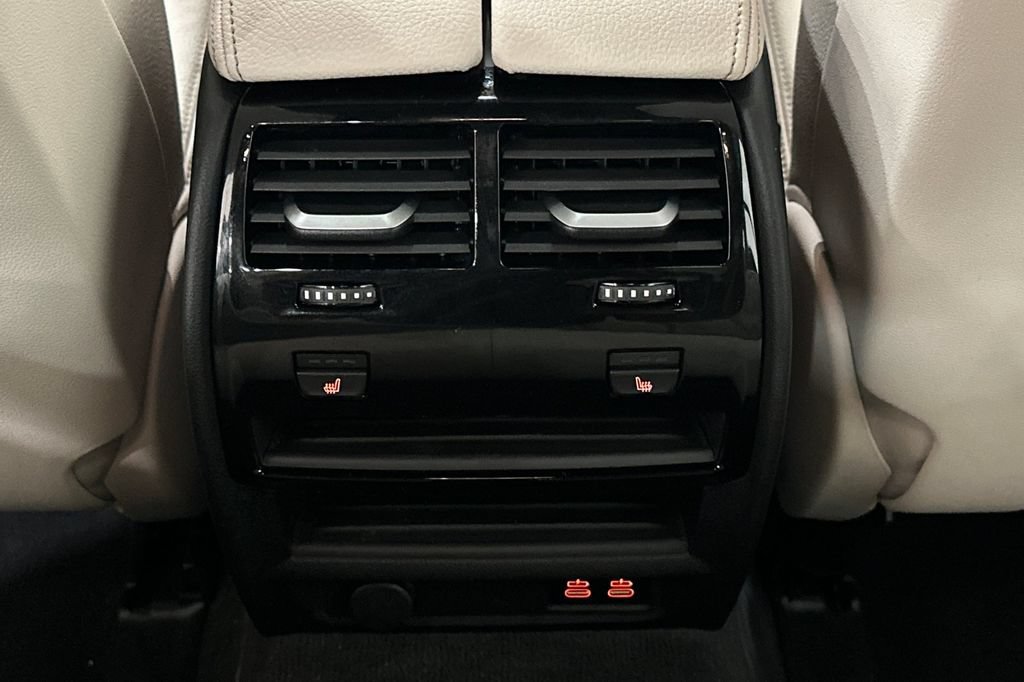 Used 2023 BMW 530e w/ Premium Package RWD image 14