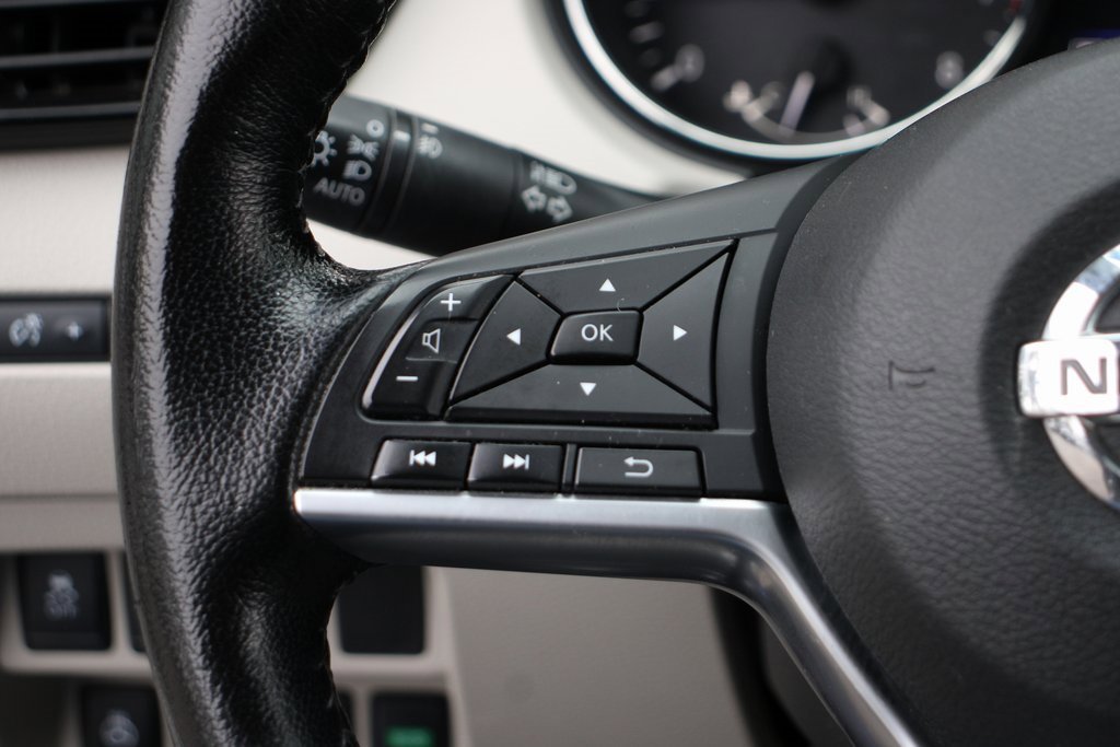 Used 2020 Nissan Rogue Sport SL w/ Premium Package image 21