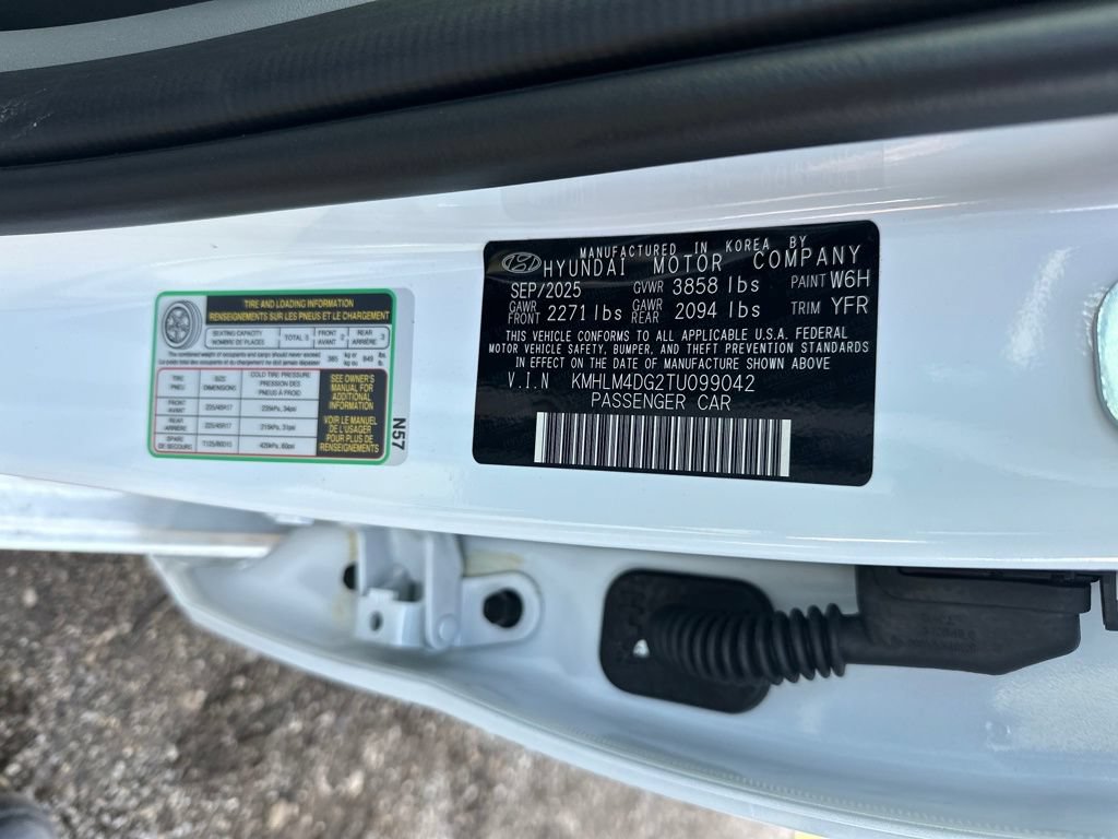 Used 2026 Hyundai Elantra Sport FWD image 31