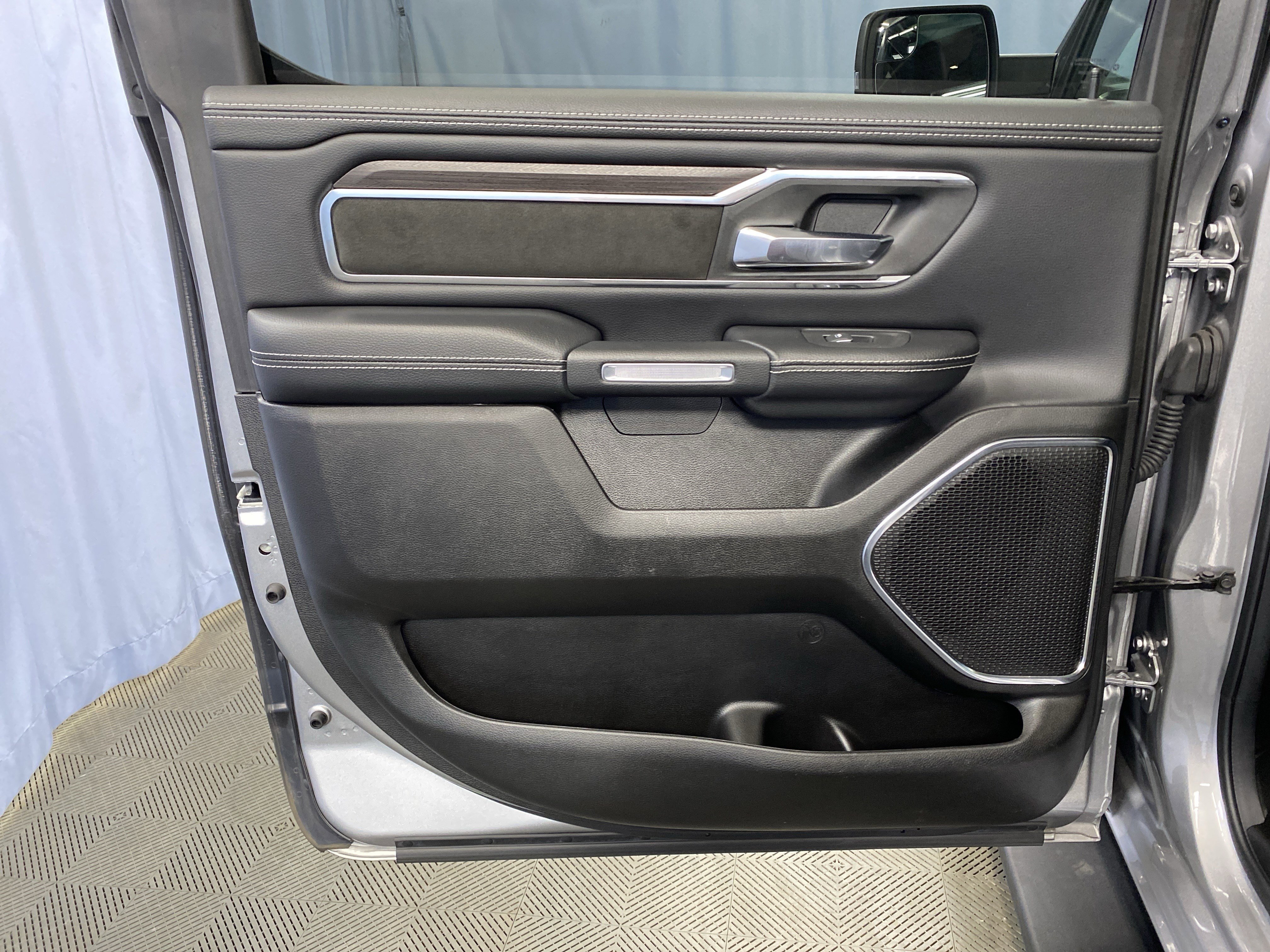 Used 2025 RAM 1500 Laramie w/ Sport Appearance Package image 24