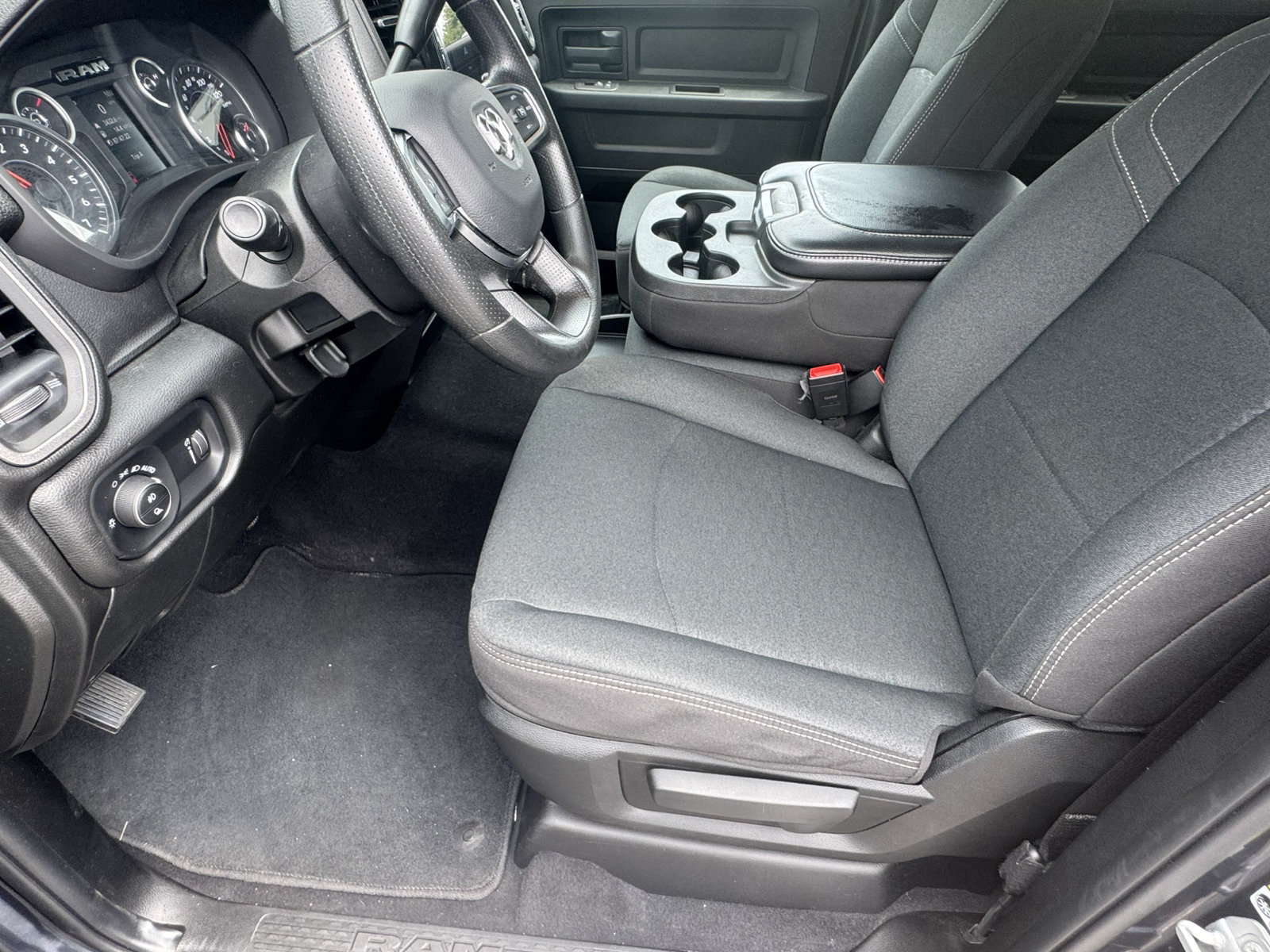 Used 2025 RAM 2500 Tradesman AWD/4WD image 9