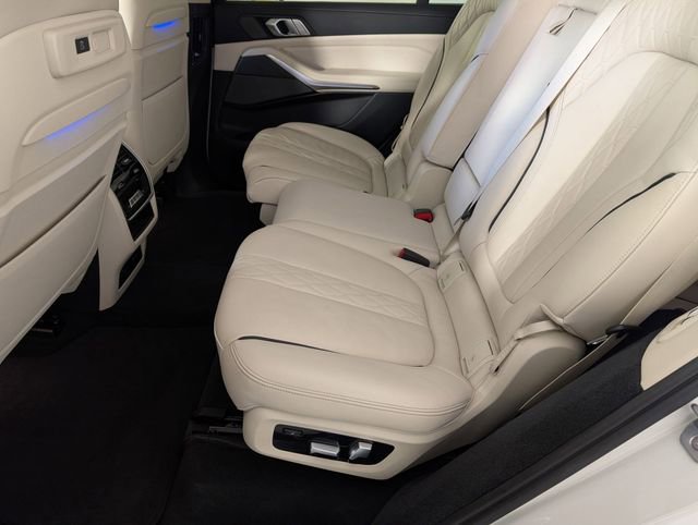 Used 2020 BMW X7 xDrive40i AWD/4WD image 29