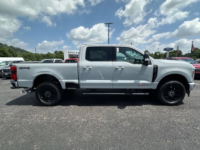 New 2026 Ford F350 Lariat w/ Black Appearance Package AWD/4WD image 4