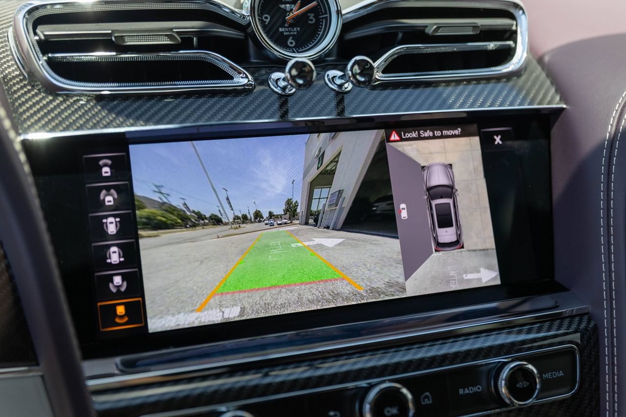 Certified 2023 Bentley Bentayga AWD/4WD image 36