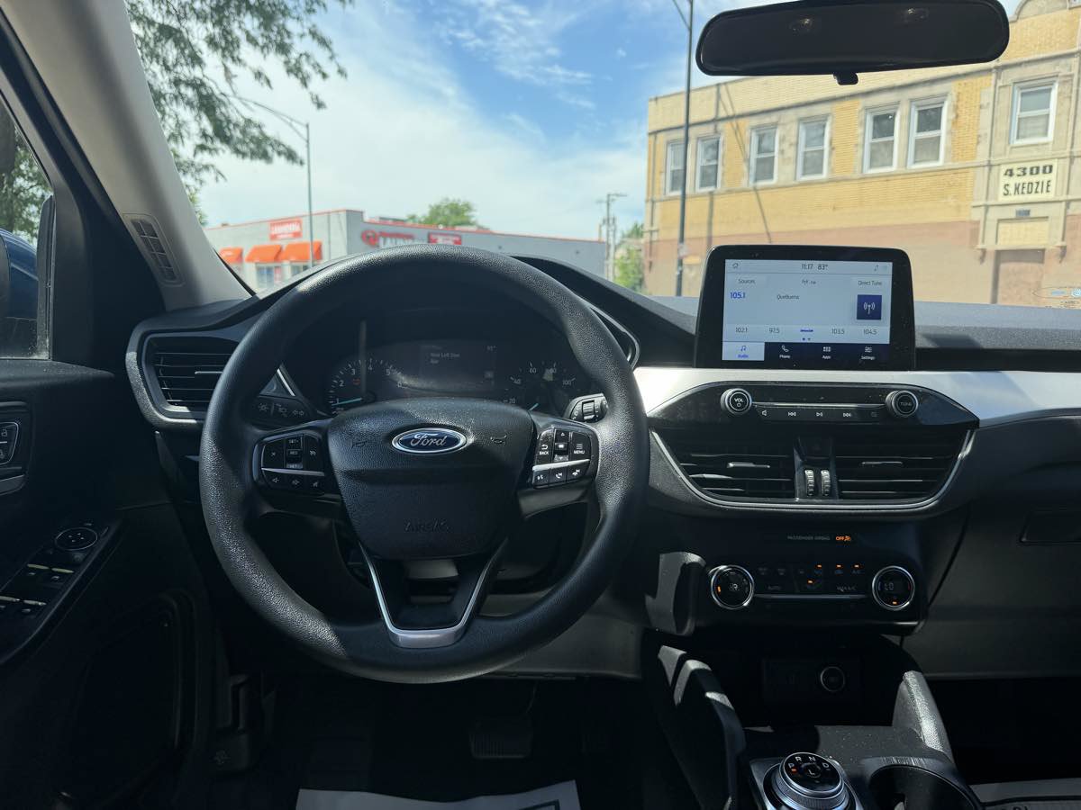 Used 2020 Ford Escape SE FWD image 17