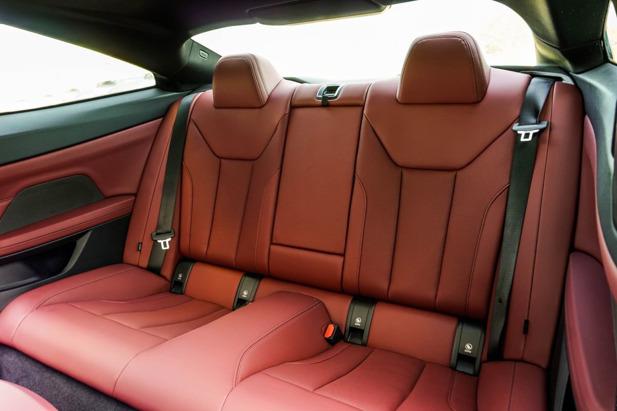 Used 2025 BMW M440i Coupe w/ Premium Package image 36