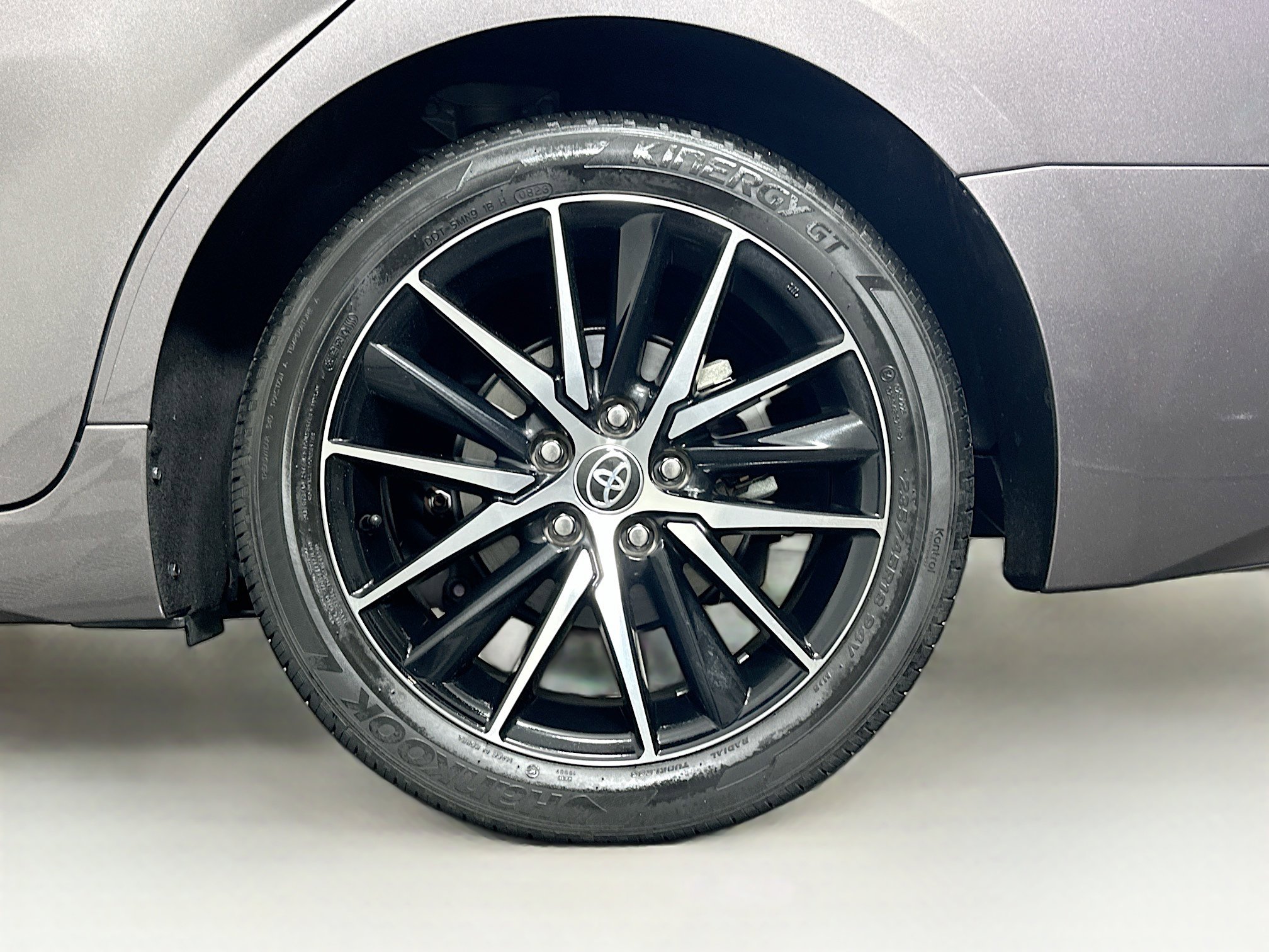 Used 2023 Toyota Camry SE FWD image 11