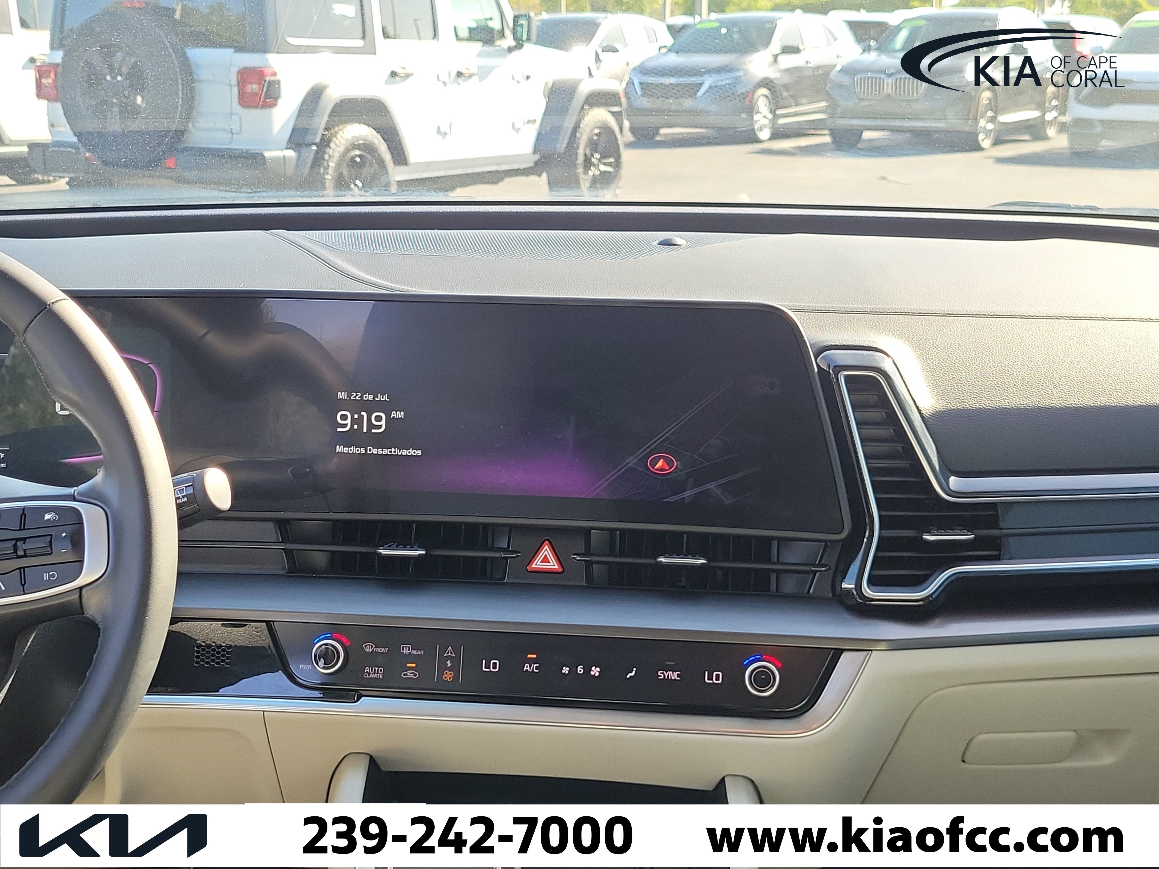 Certified 2024 Kia Sportage EX FWD image 17