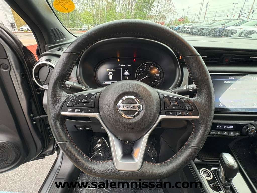Used 2021 Nissan Kicks SR FWD image 9