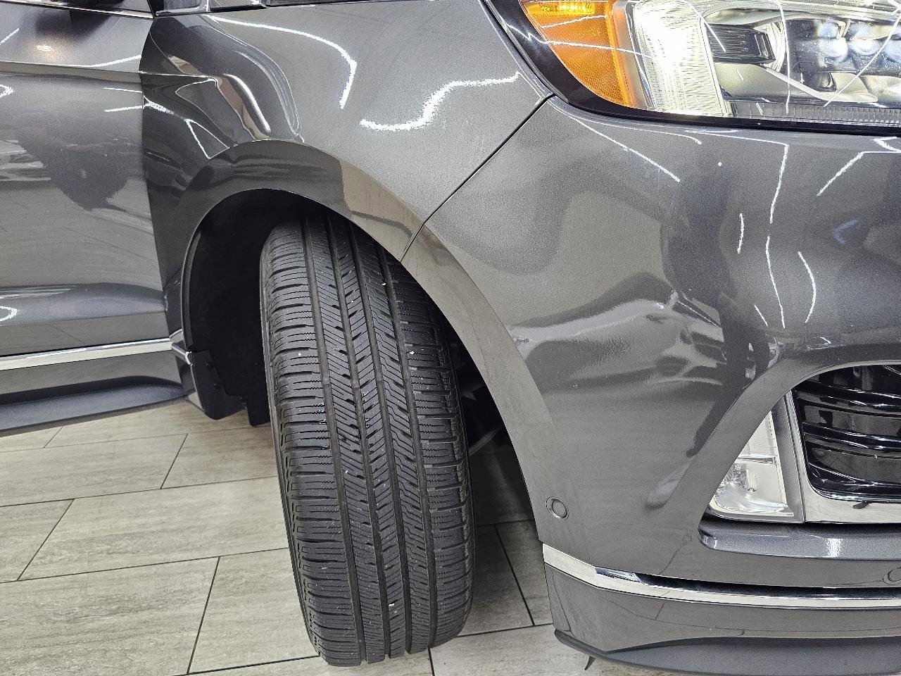 Used 2019 Ford Edge Titanium w/ Equipment Group 301A FWD image 44