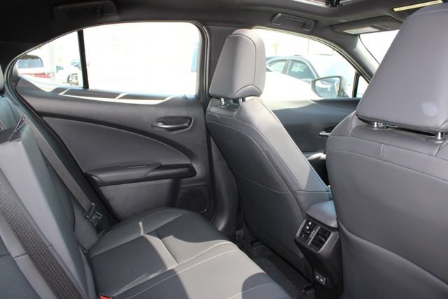 Certified 2025 Lexus UX 300h FWD image 7