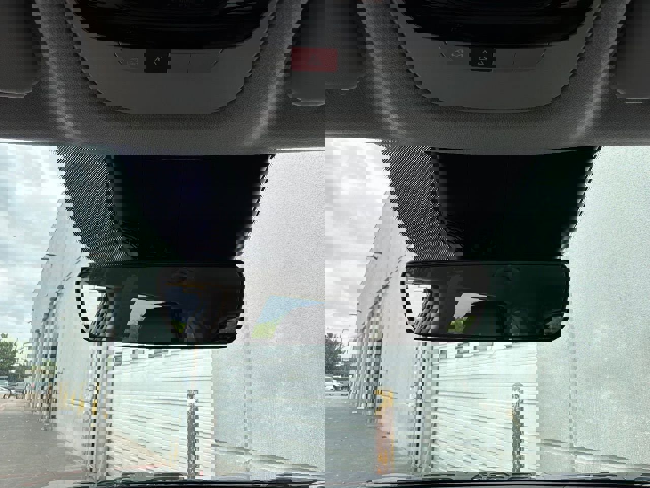 Used 2025 Kia Seltos S image 17