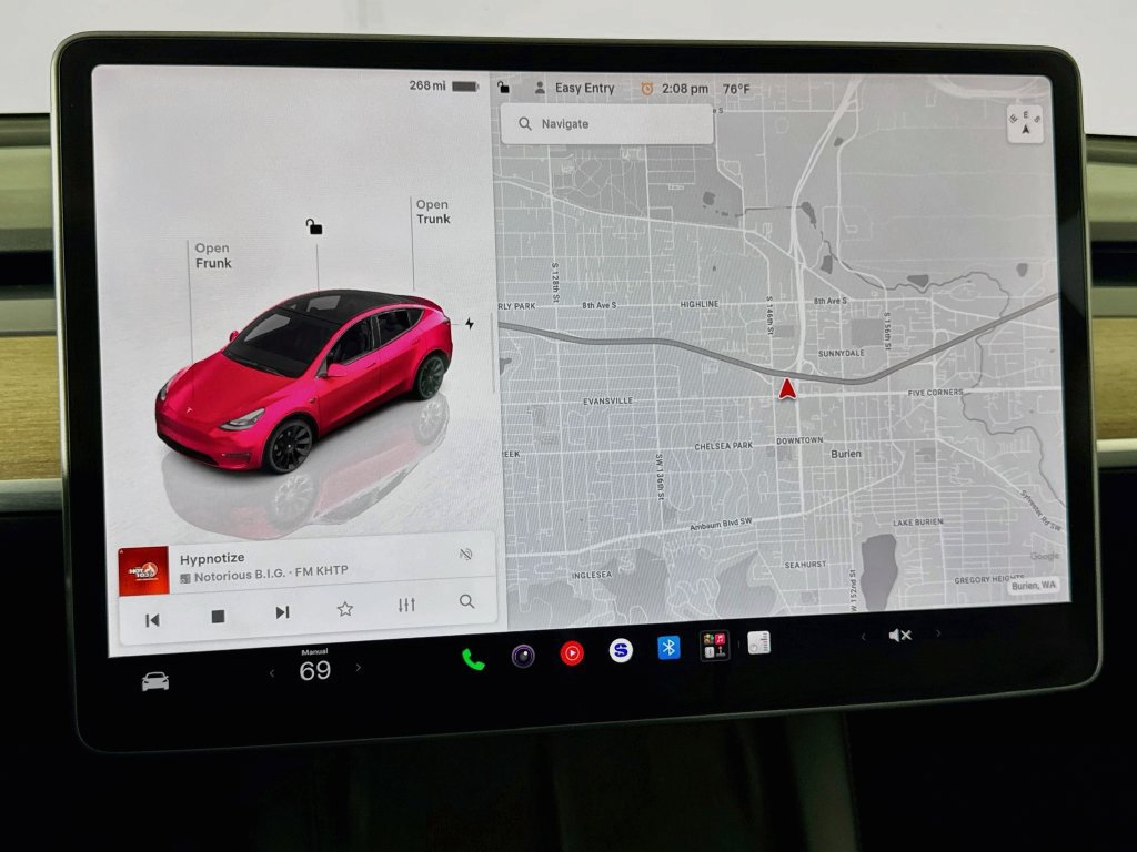 Used 2023 Tesla Model Y Long Range AWD/4WD image 24
