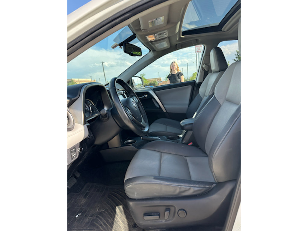 Used 2014 Toyota RAV4 Limited AWD/4WD image 6
