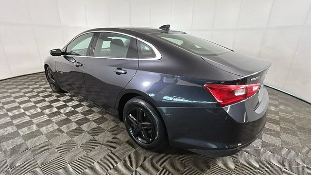 Used 2022 Chevrolet Malibu LS FWD image 4
