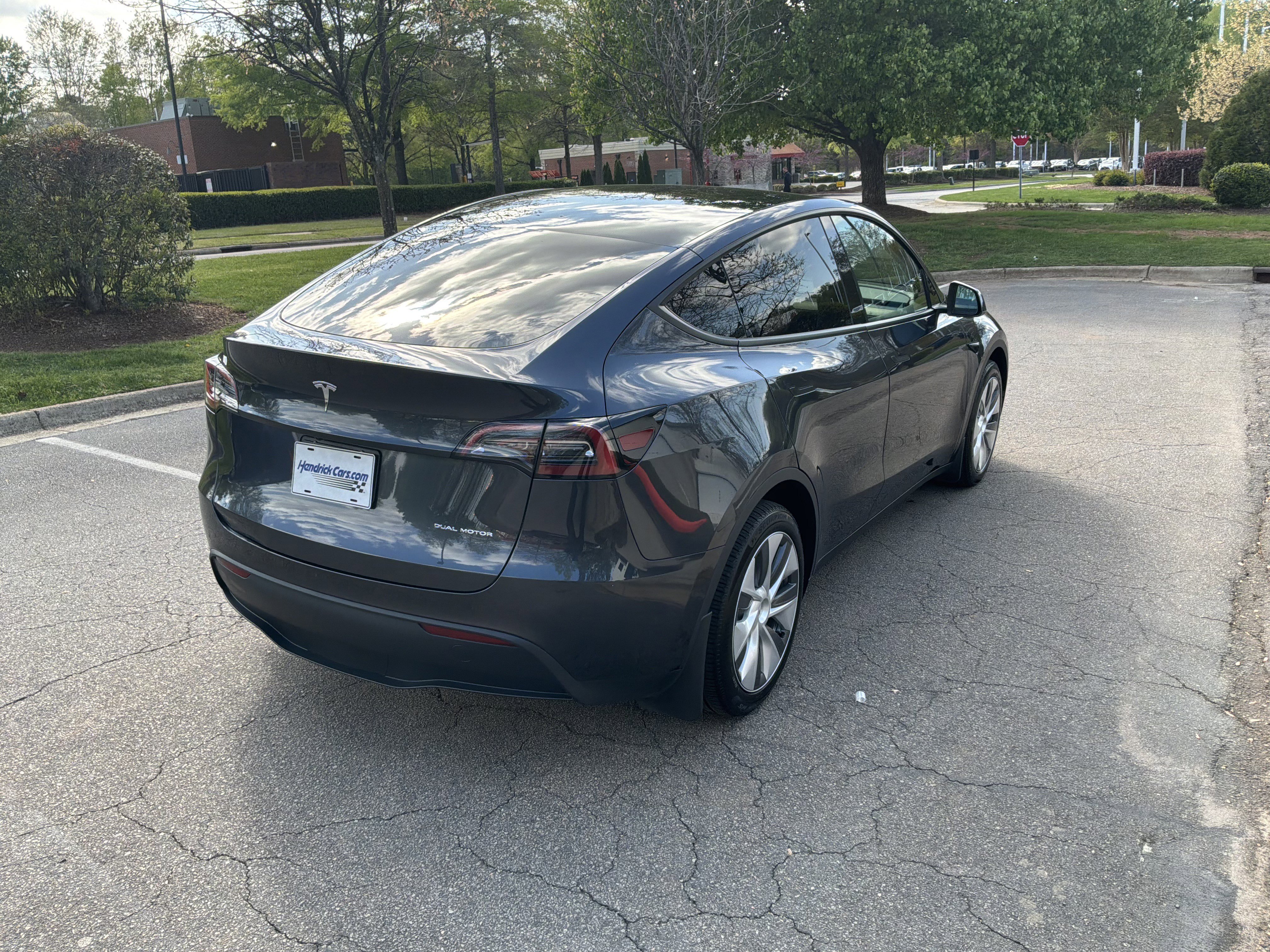 Used 2024 Tesla Model Y Long Range image 13
