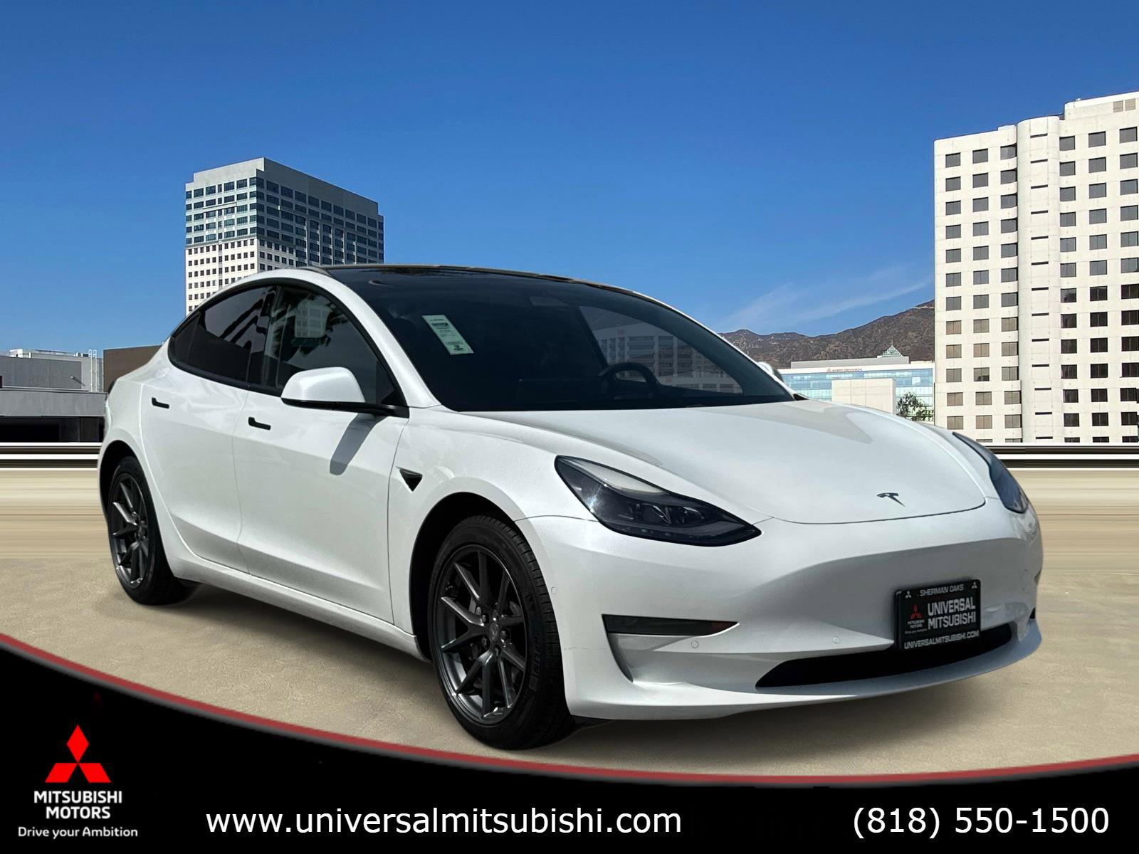 Used 2021 Tesla Model 3 Standard Range Plus image 1