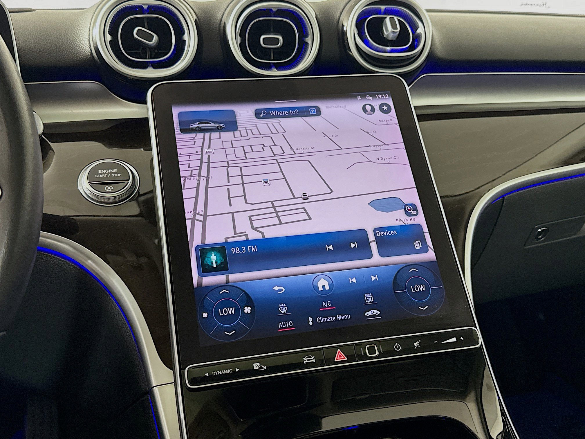 Used 2022 Mercedes-Benz C 300 C 300 w/ Pinnacle Trim Package image 18