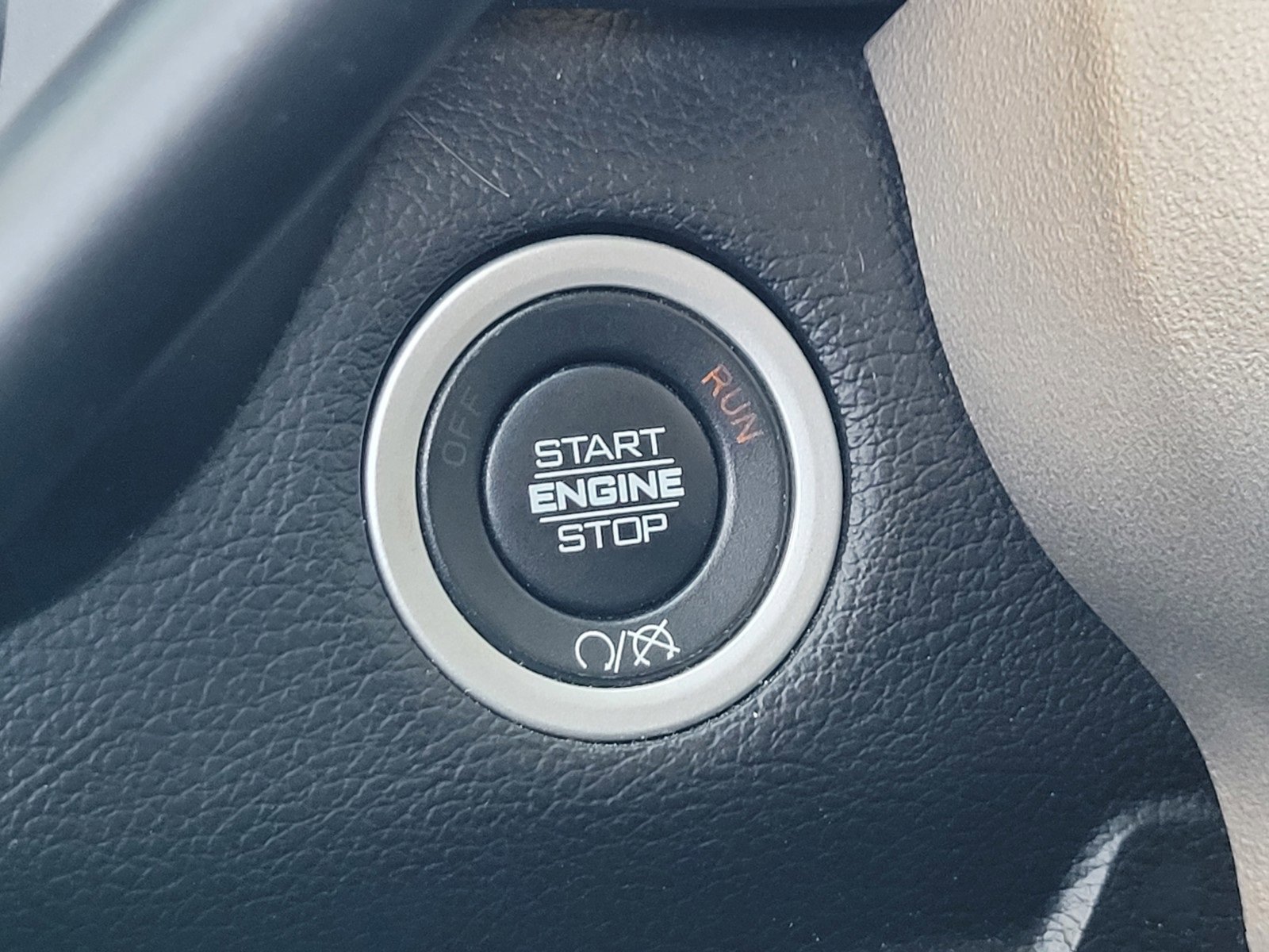 Used 2020 RAM 2500 Laramie image 25