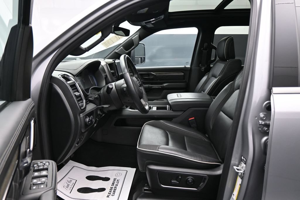 Used 2025 RAM 1500 Limited w/ Trailer Tow Group AWD/4WD image 9