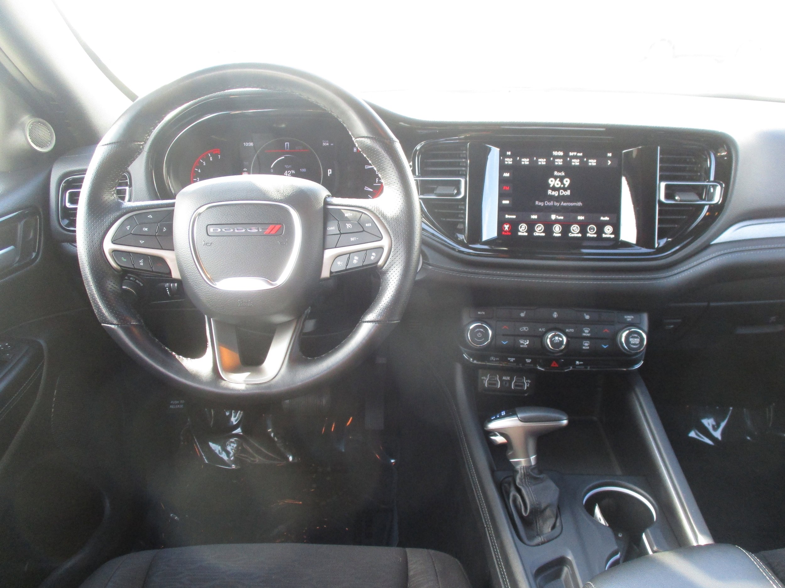 Used 2024 Dodge Durango SXT AWD/4WD image 16