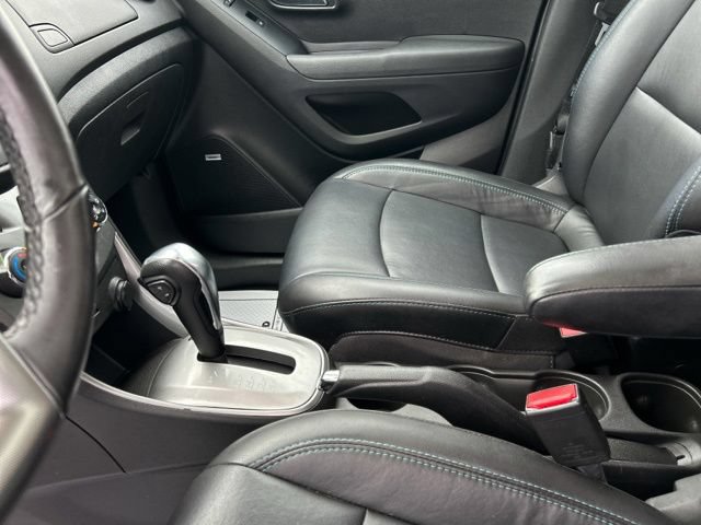 Used 2015 Chevrolet Trax LTZ AWD/4WD image 32